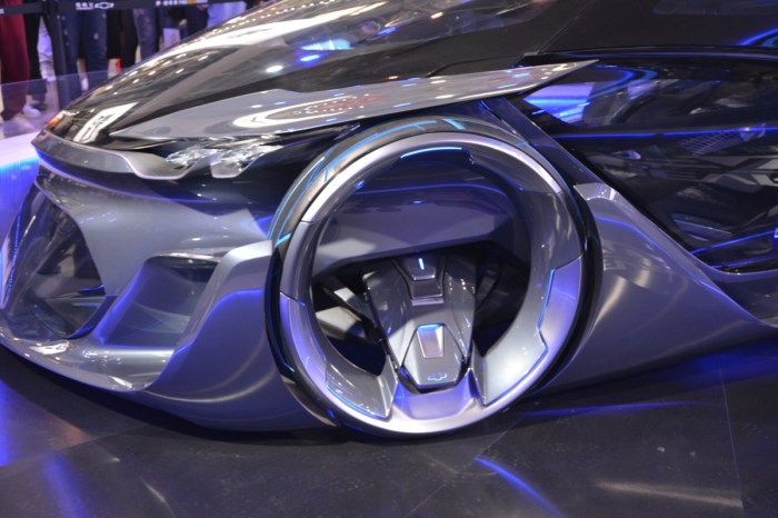 Car performance reviews 2025